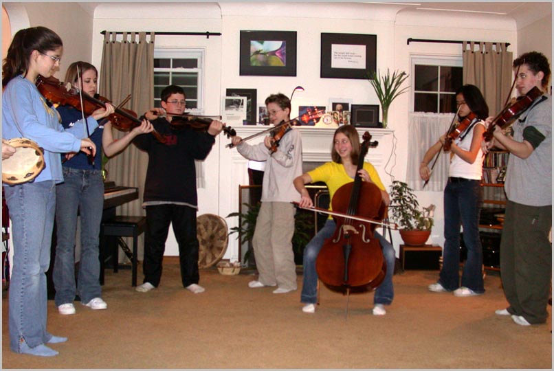 kids' circle plays ten penny